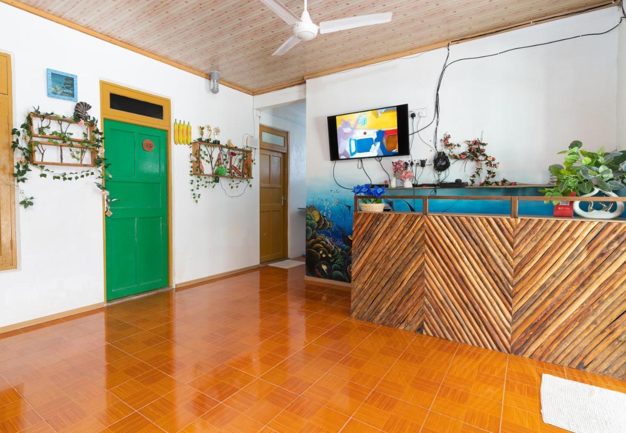 Leisure Inn Guest House Bodufolhudhoo Exterior photo